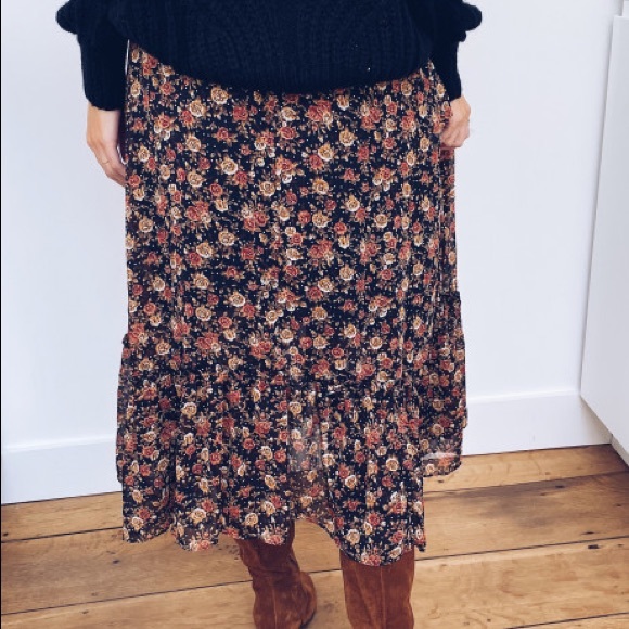 Dresses & Skirts - Clotilde Flower Skirt NWT